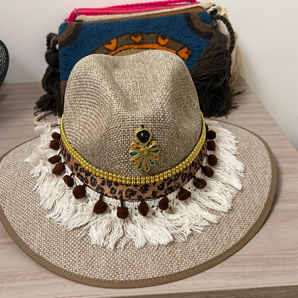 Fedora hat